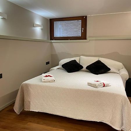 البندقية San Marco Apartment With Canal View المظهر الخارجي الصورة
