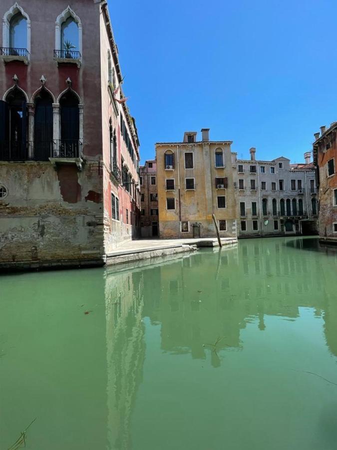 البندقية San Marco Apartment With Canal View المظهر الخارجي الصورة